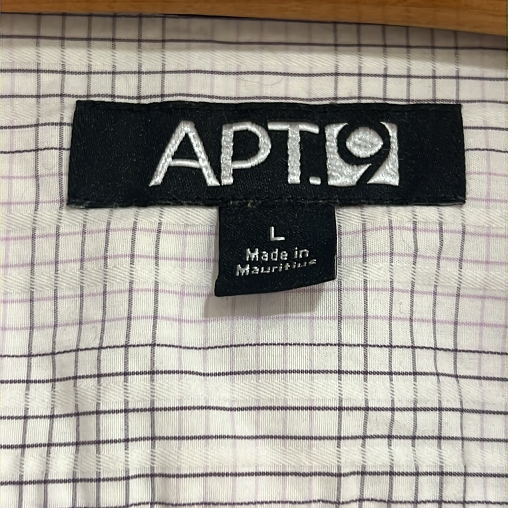 Button down shirt - Picture 2 of 2